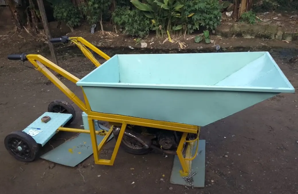 Motorised wheelbarrow